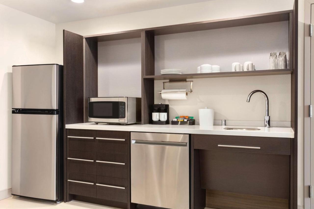 Home2 Suites By Hilton Milwaukee West West Allis Eksteriør billede